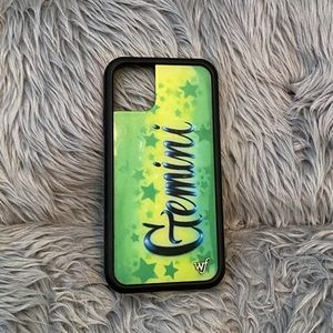 Wildflower iPhone 11 Gemini Case